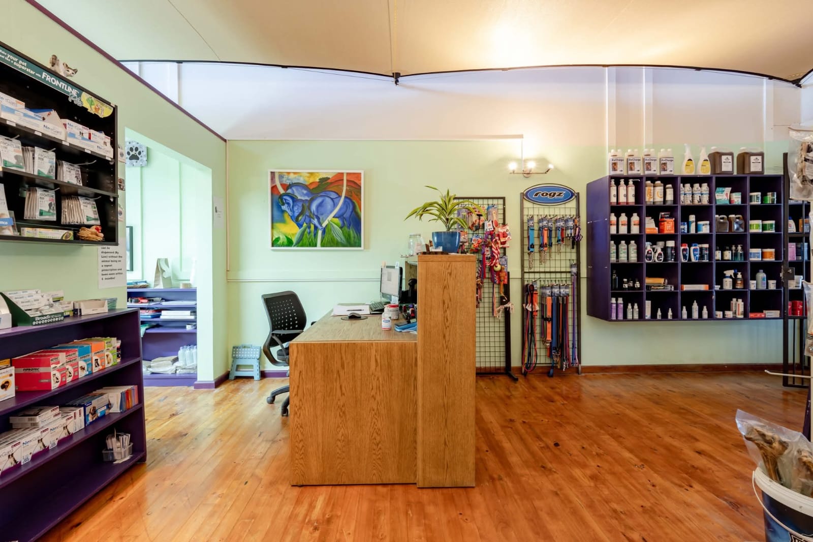 Crags Vet Clinic & Shop