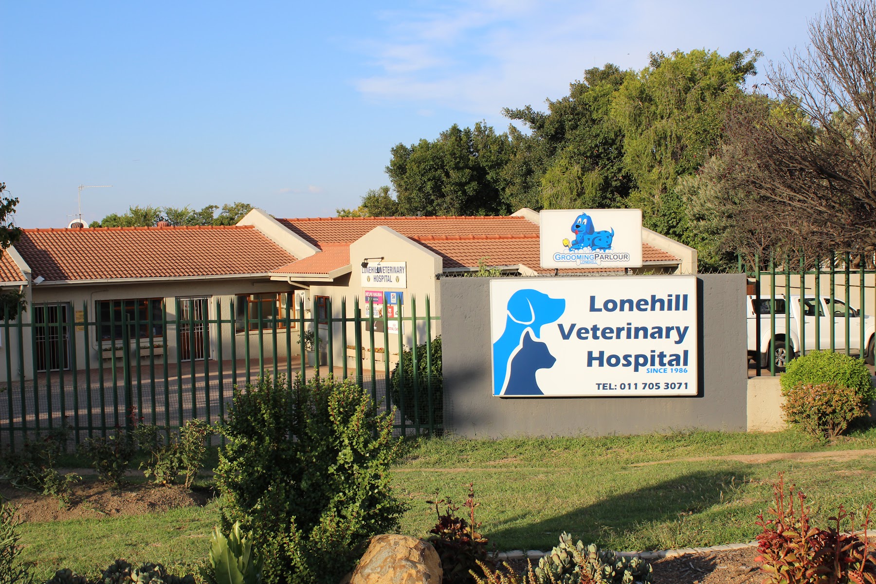 Lonehill Veterinary Hospital