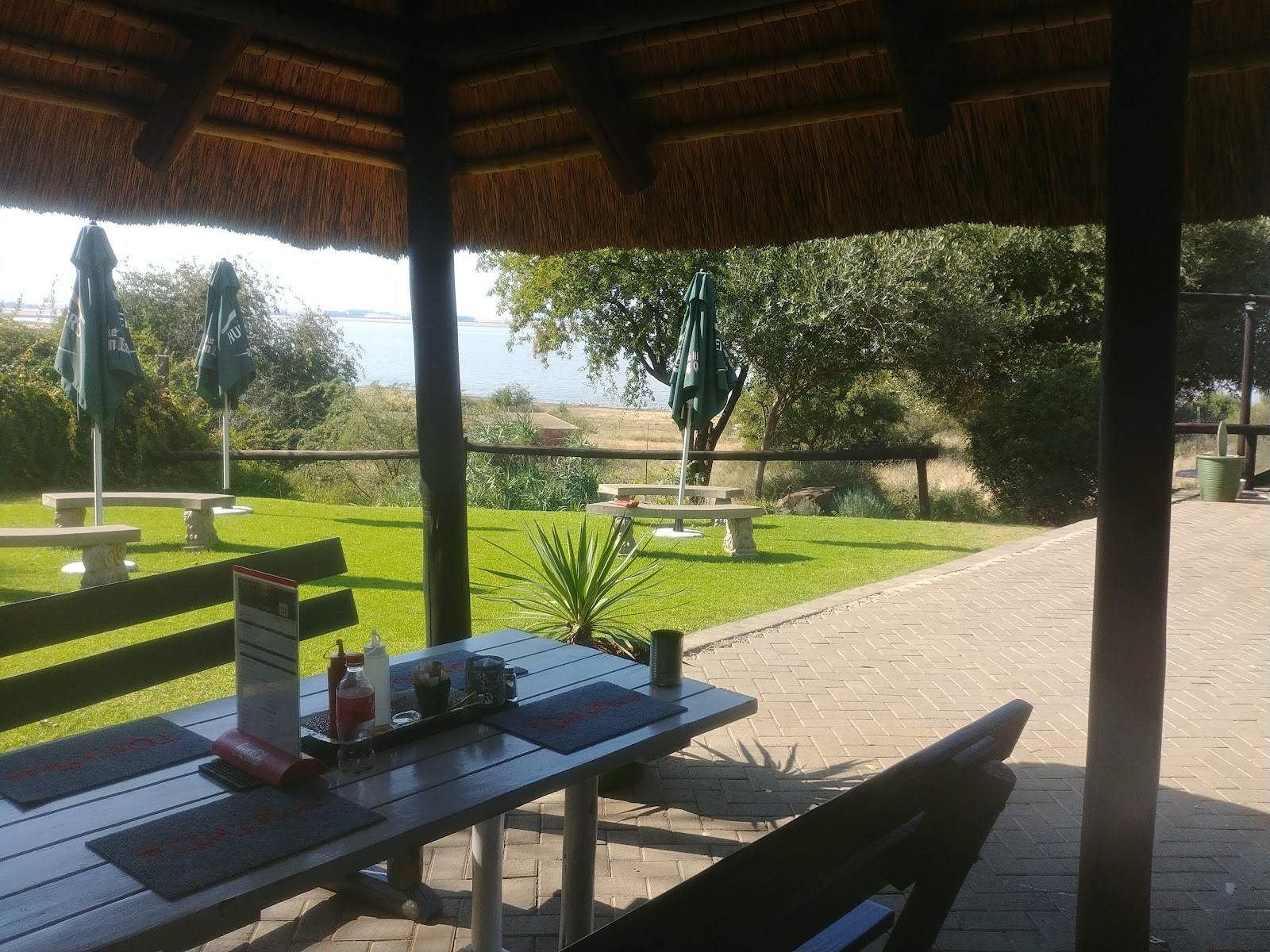 Tom's Place Restaurant