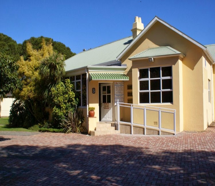 Southern Cross Veterinary Clinic Cc