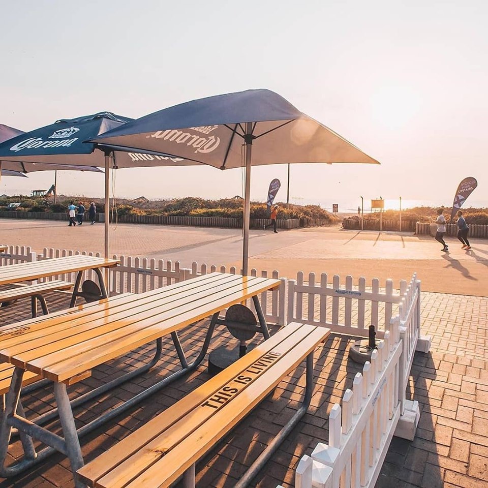 Surf Riders Cafe