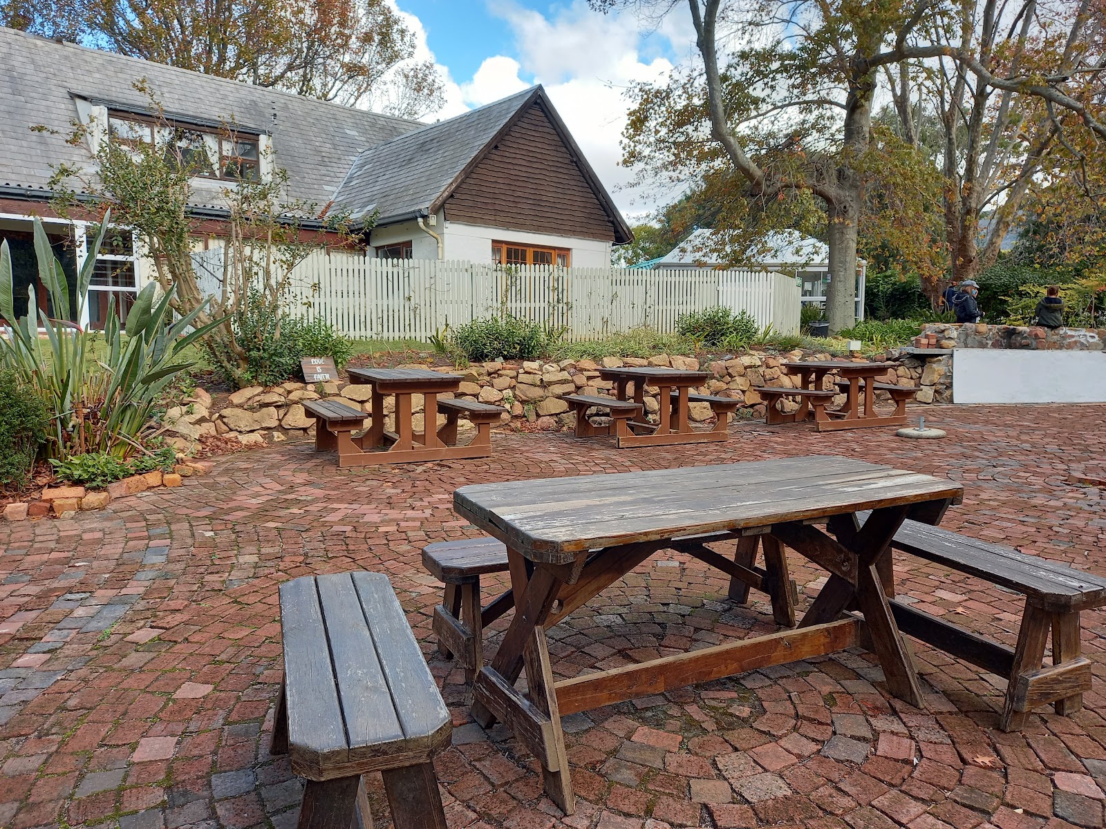 Little Stream Conference Centre & Tea Garden
