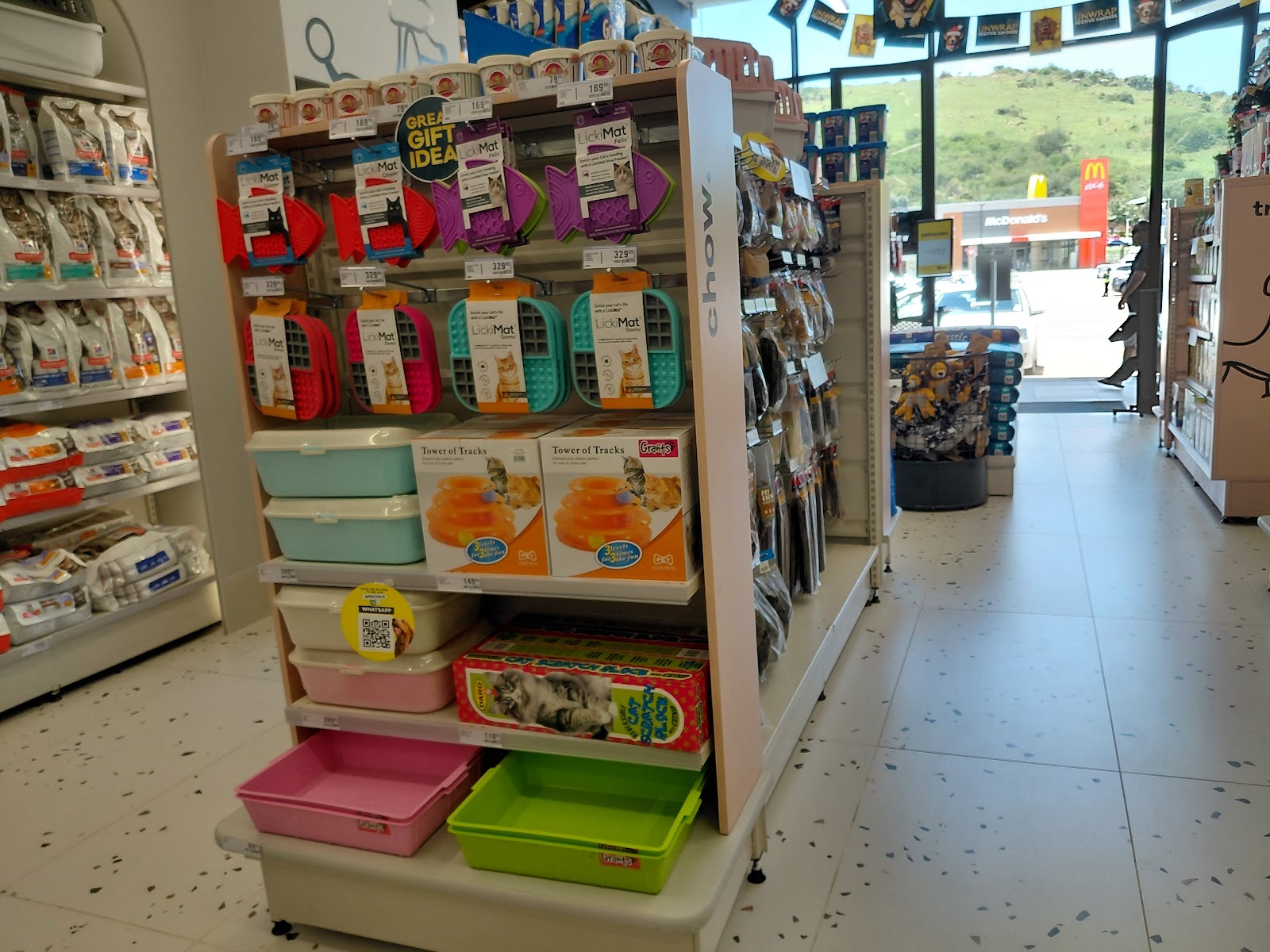 Petshop Science Omni Square