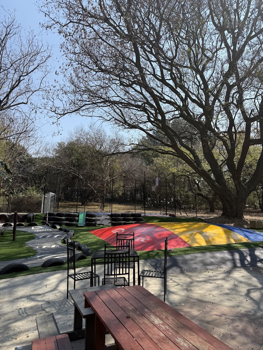 Gias on Montrose Cafe & Pizzeria