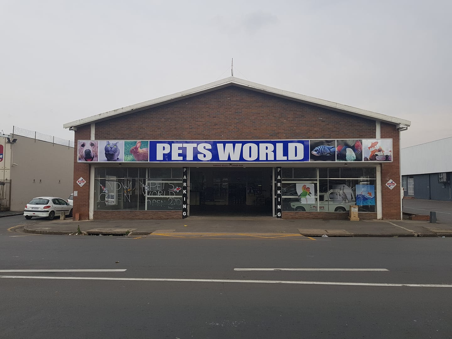 Pets World & Aquatics