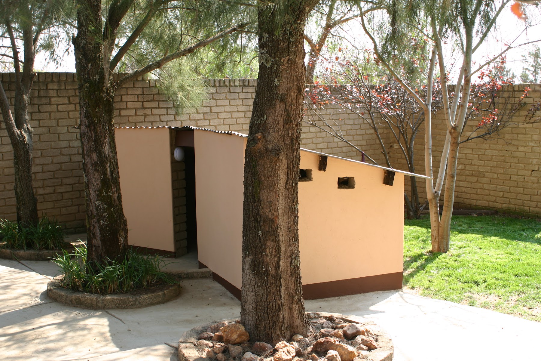 Pin Oaks Kennels