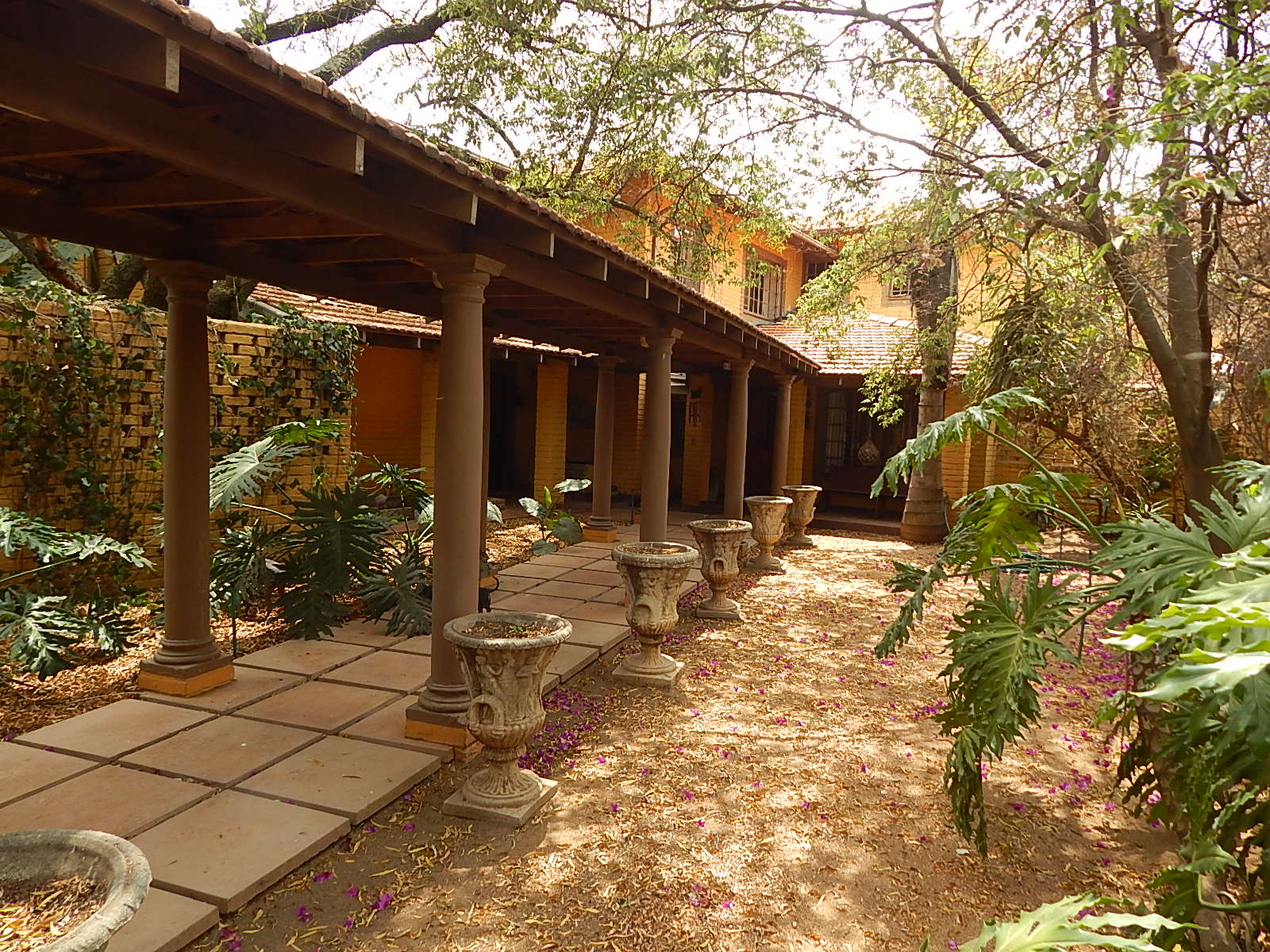 The Roosters Nest BnB