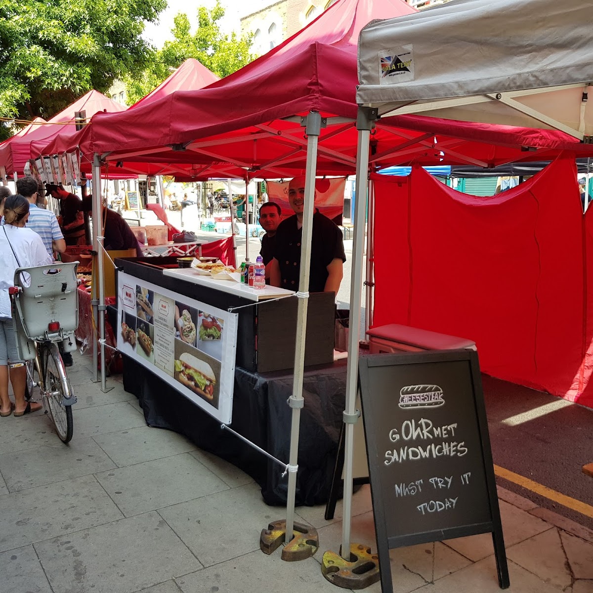 Chatsworth Road Market