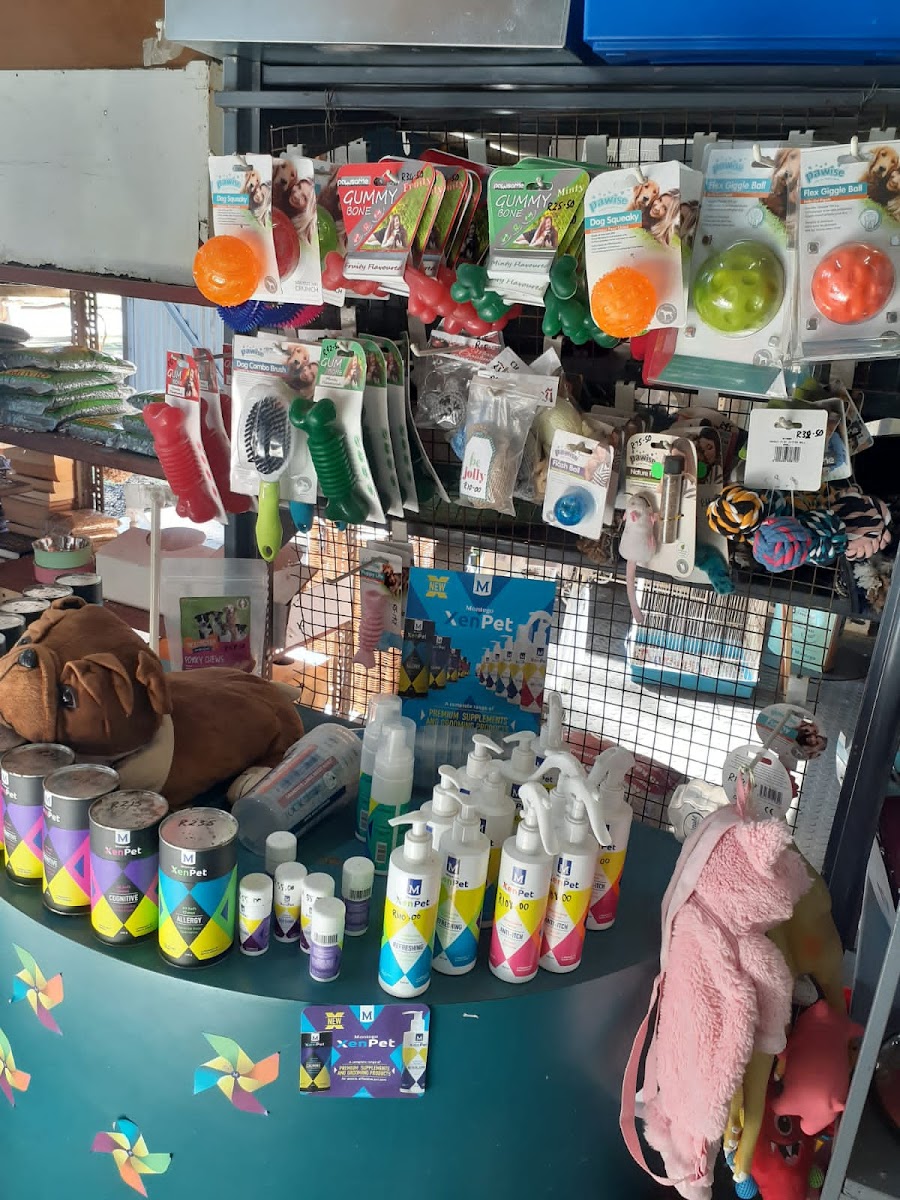 Clawz And Pawz Pet Shop