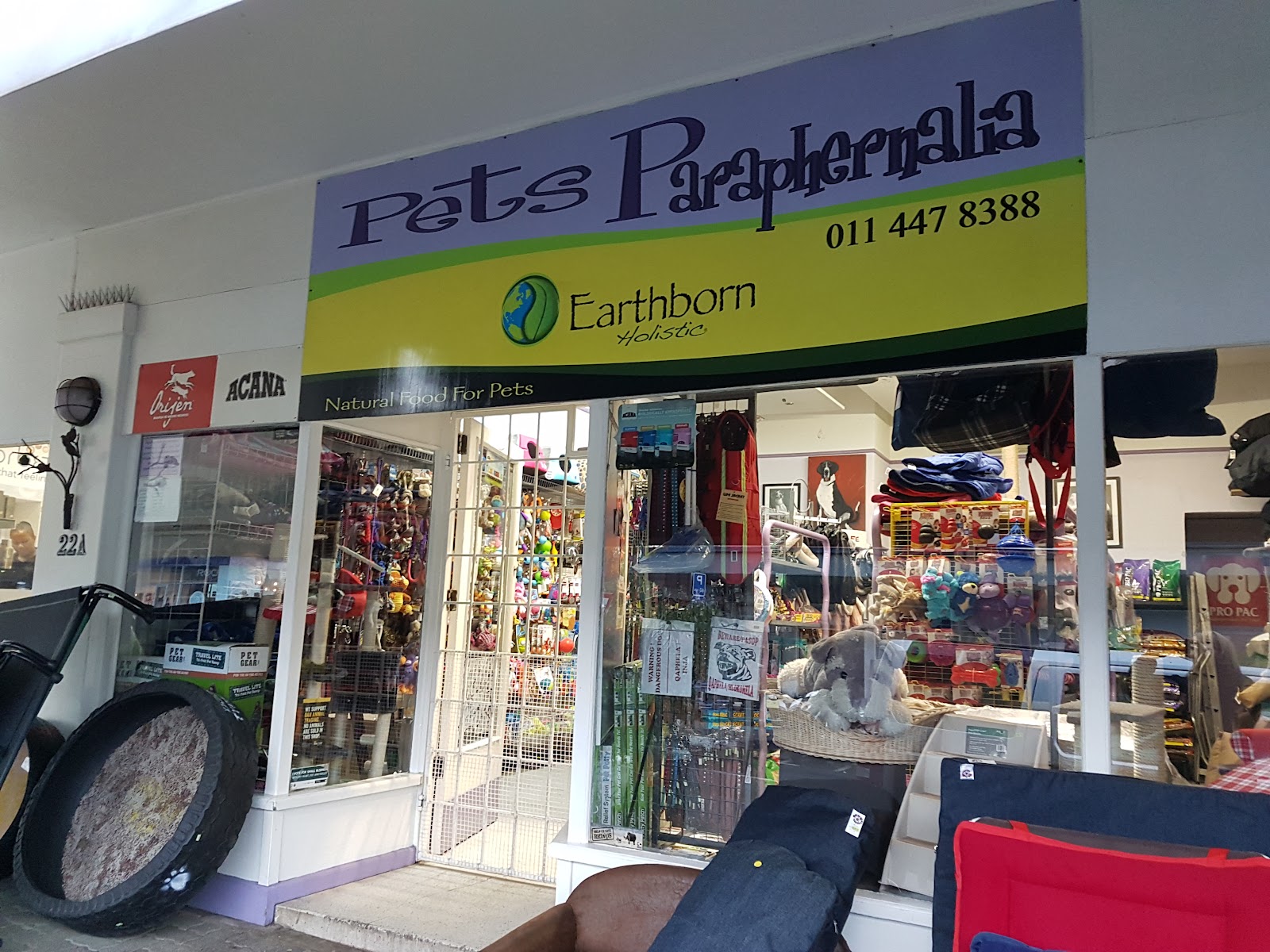 Pets Paraphernalia