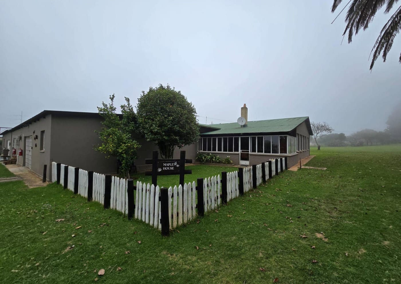 Maple House — photo 2