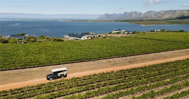 Moody Lagoon Restaurant at Benguela Cove