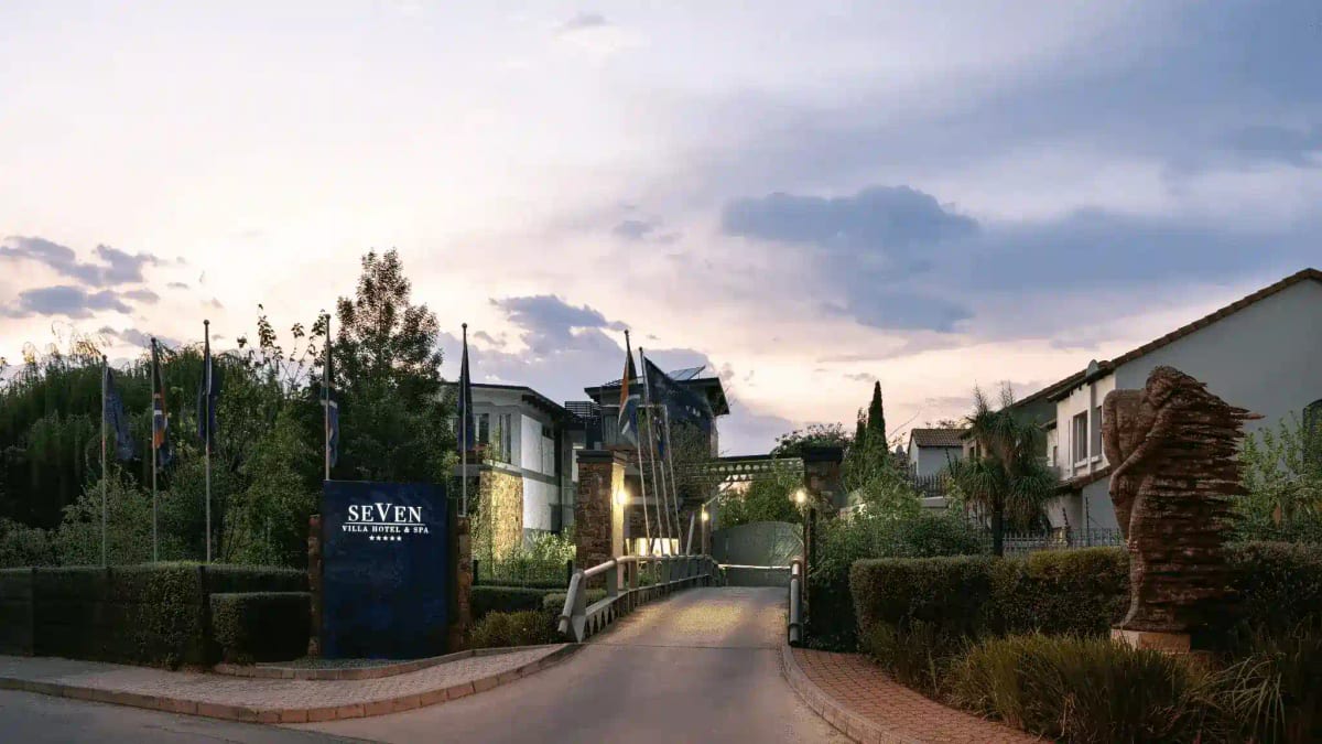 SEVEN Villa Hotel & Spa Sandton